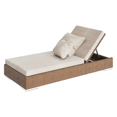 Outdoor lounger golf point