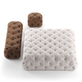 RollKing square pouf collection