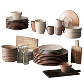 Decorative set with pottery