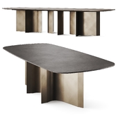 Interna8 Laama Dining Tables